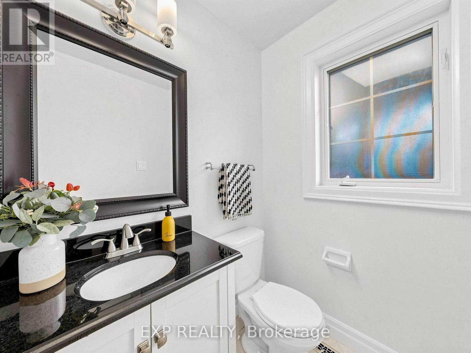 3489 Warley Court, Mississauga, Ontario  L5B 4C6 - Photo 15 - W13465792