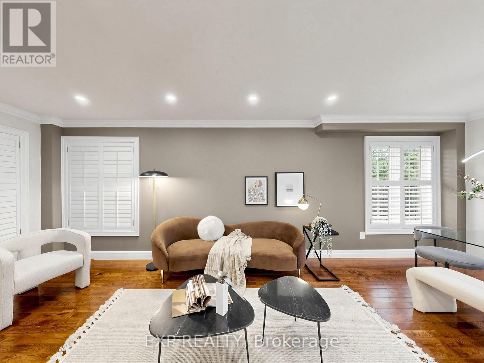 3489 Warley Court, Mississauga, Ontario  L5B 4C6 - Photo 6 - W13465792