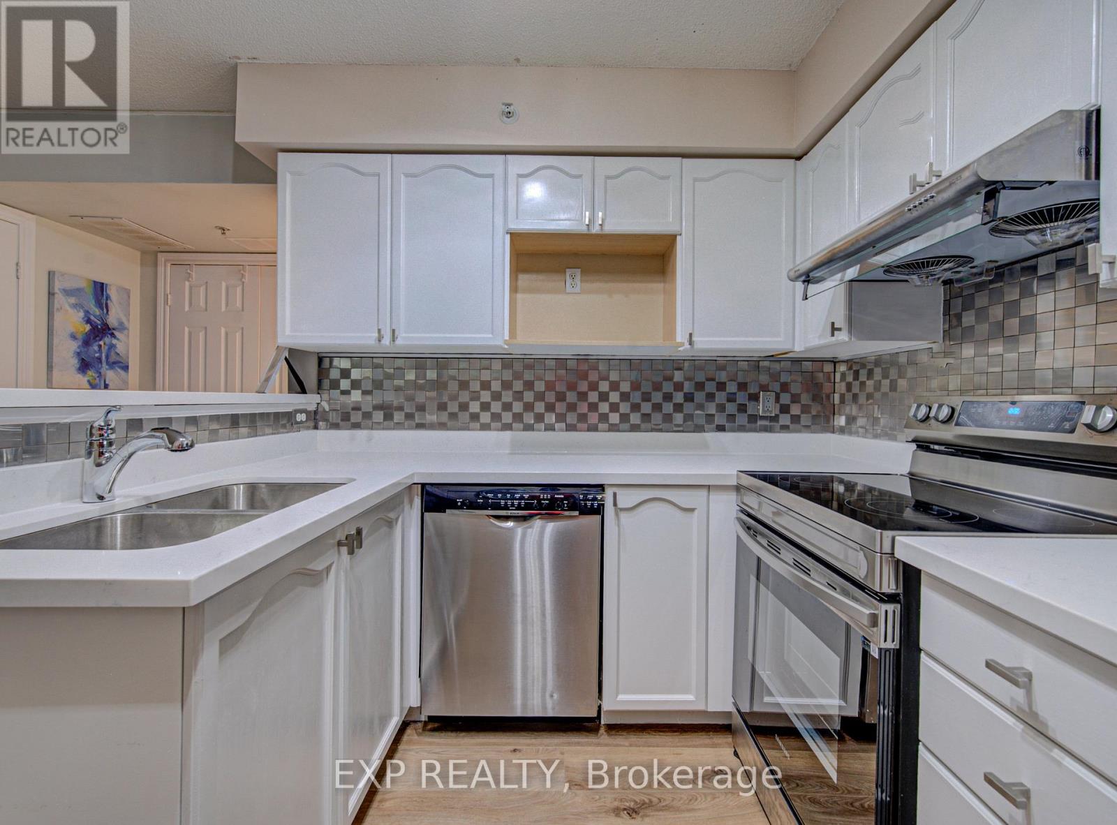 106 - 1490 Bishops Gate, Oakville, Ontario  L6M 4N3 - Photo 11 - W13465798