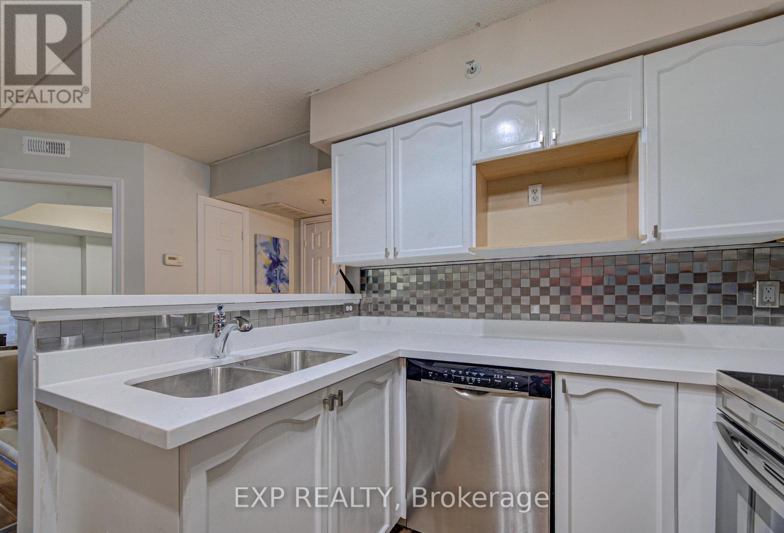 106 - 1490 Bishops Gate, Oakville, Ontario  L6M 4N3 - Photo 12 - W13465798
