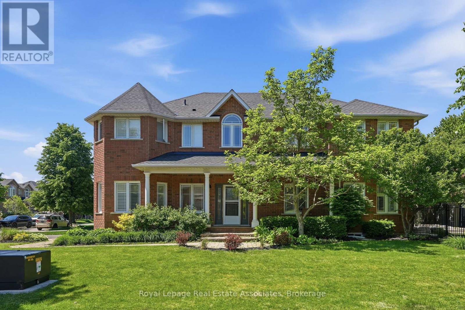 31 Commando Court, Hamilton, Ontario  L8B 0J6 - Photo 4 - X13239098