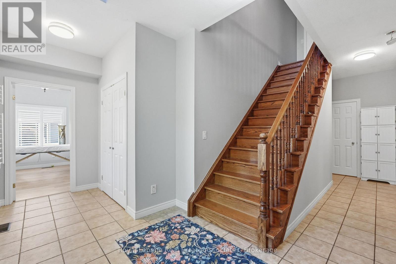 31 Commando Court, Hamilton, Ontario  L8B 0J6 - Photo 8 - X13239098