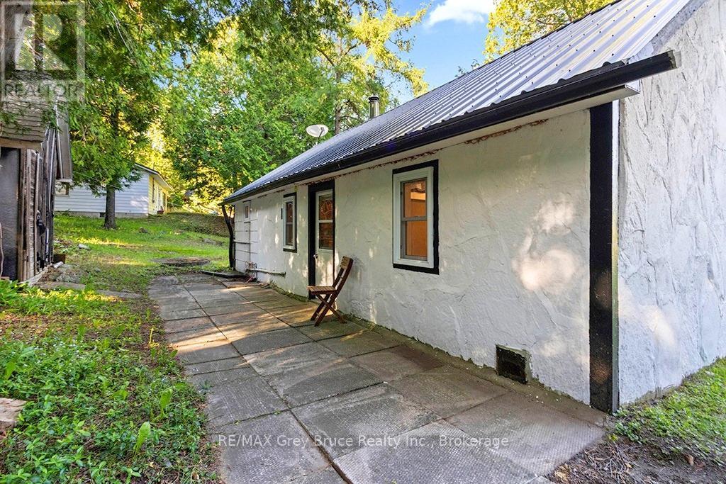 609 Stokes Bay Road, Northern Bruce Peninsula, Ontario  N0H 2M0 - Photo 2 - X13465936