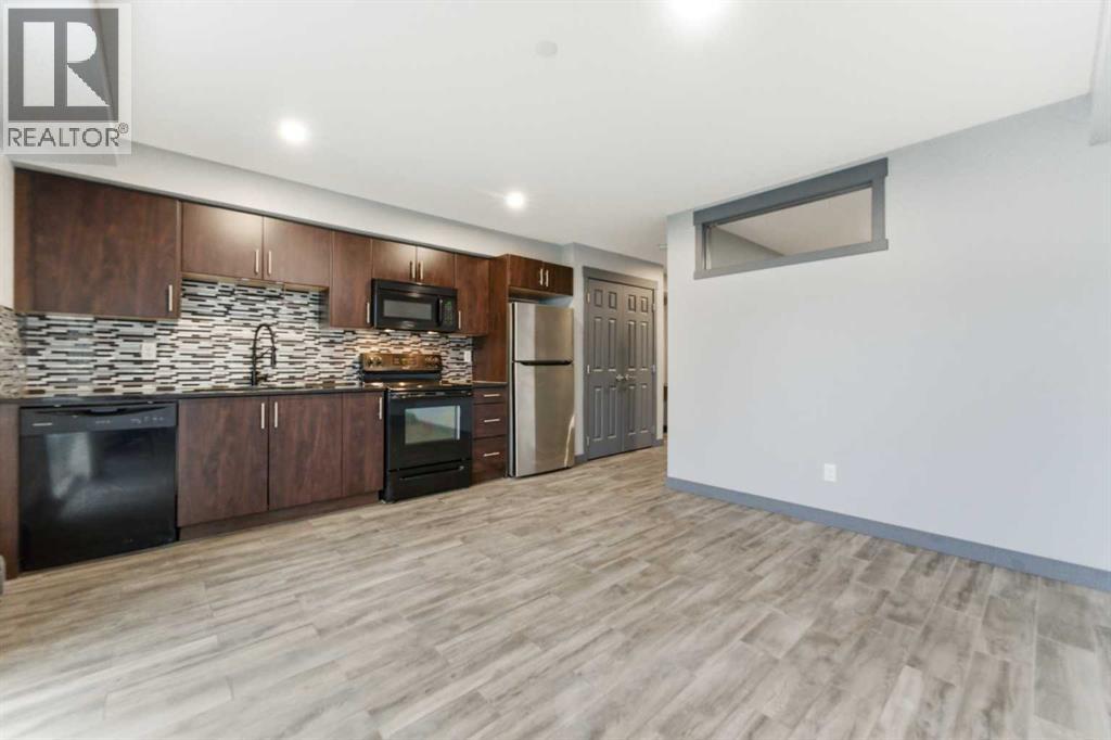 1204, 755 Copperpond Boulevard SE, Calgary, Alberta  T2Z 4R2 - Photo 5 - A2316687