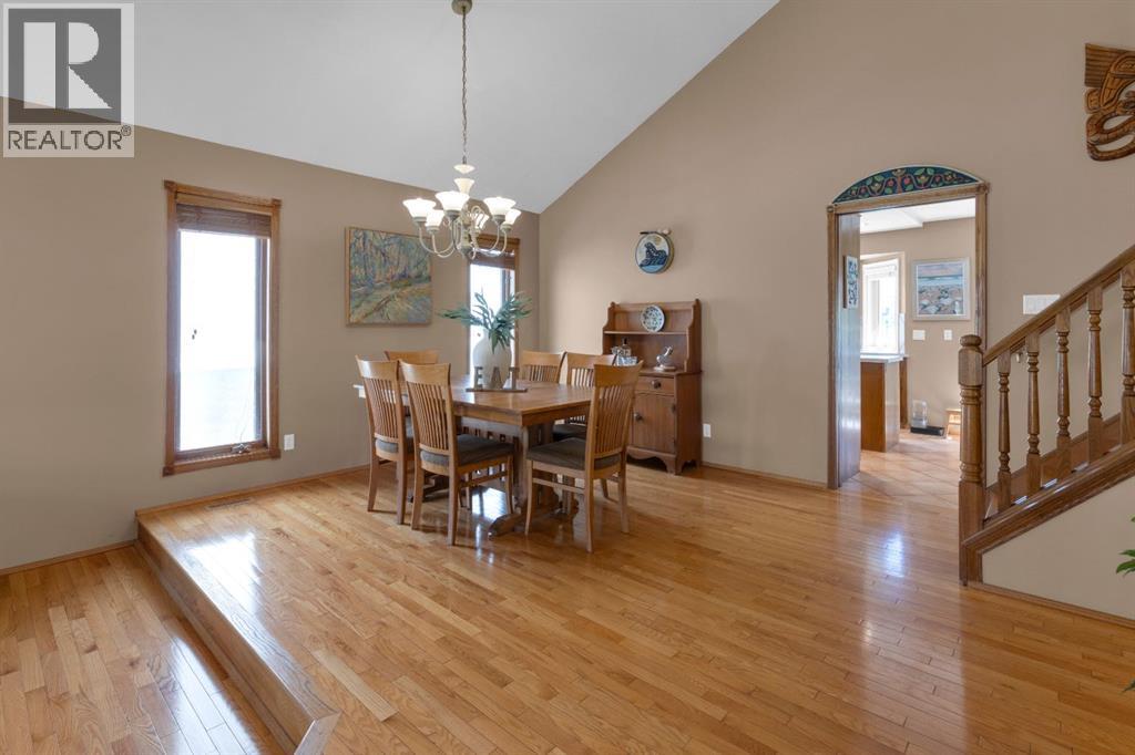 147 Hawkcliff Way NW, Calgary, Alberta  T3G 2S6 - Photo 7 - A2319467