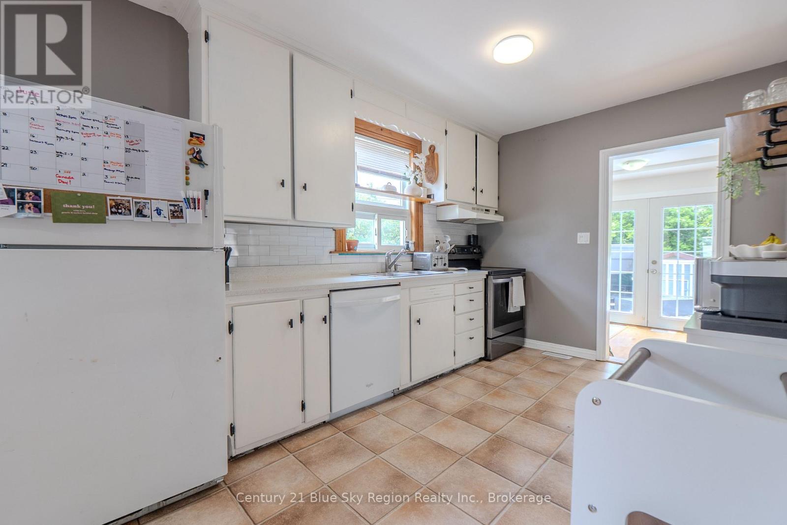 773 Worthington Street E, North Bay, Ontario  P1B 1J1 - Photo 11 - X13465912