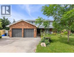 5 ATLANTIC COURT, Amherstburg, Ontario