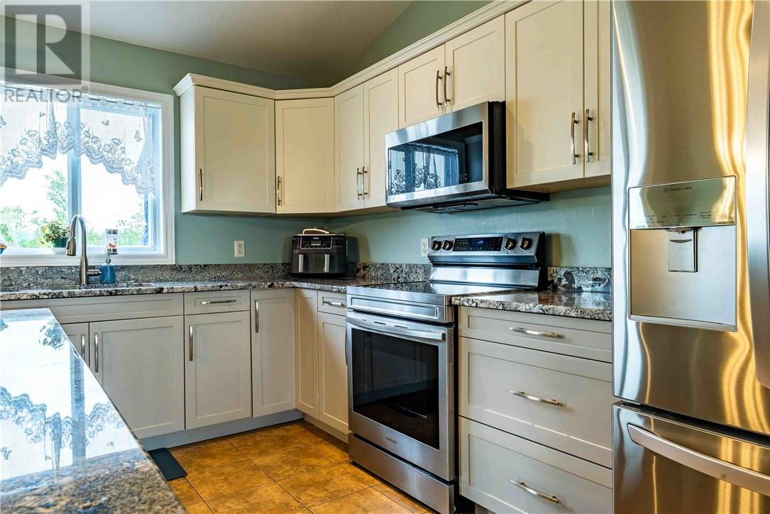 3363 Edna Street, Chelmsford, Ontario  P0M 1L0 - Photo 11 - 2128665