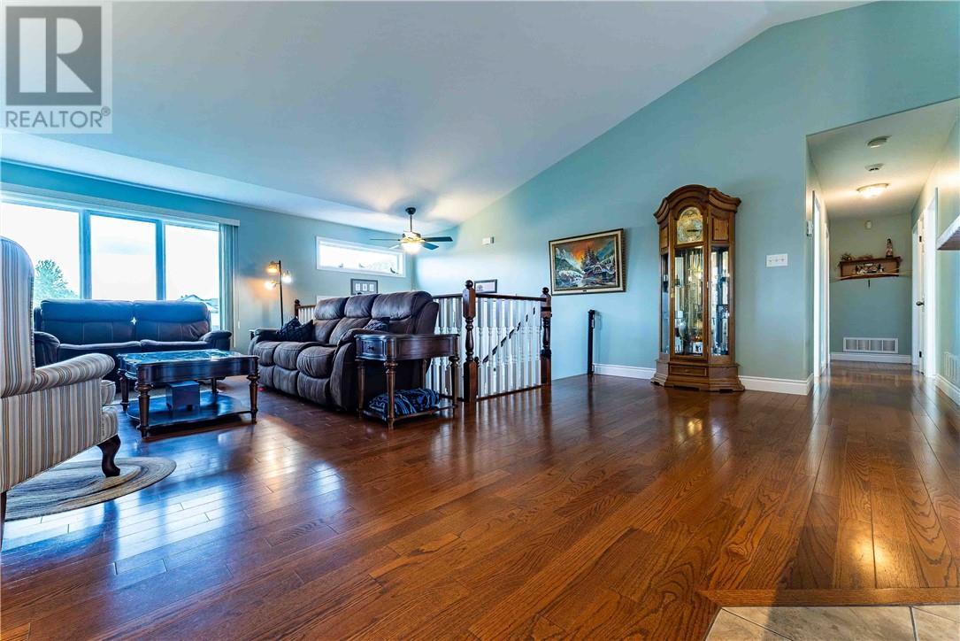 3363 Edna Street, Chelmsford, Ontario  P0M 1L0 - Photo 6 - 2128665