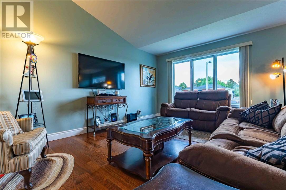 3363 Edna Street, Chelmsford, Ontario  P0M 1L0 - Photo 7 - 2128665