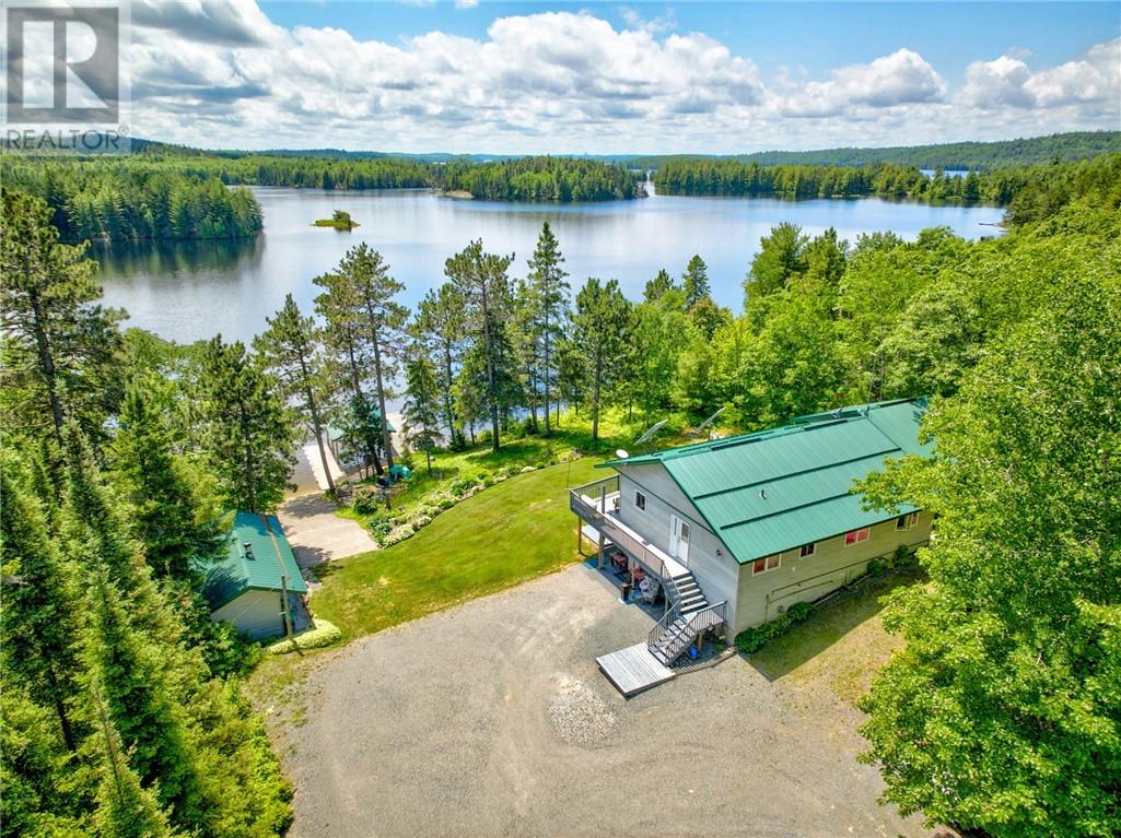 1933 Bushy Bay, Wahnapitae, Ontario