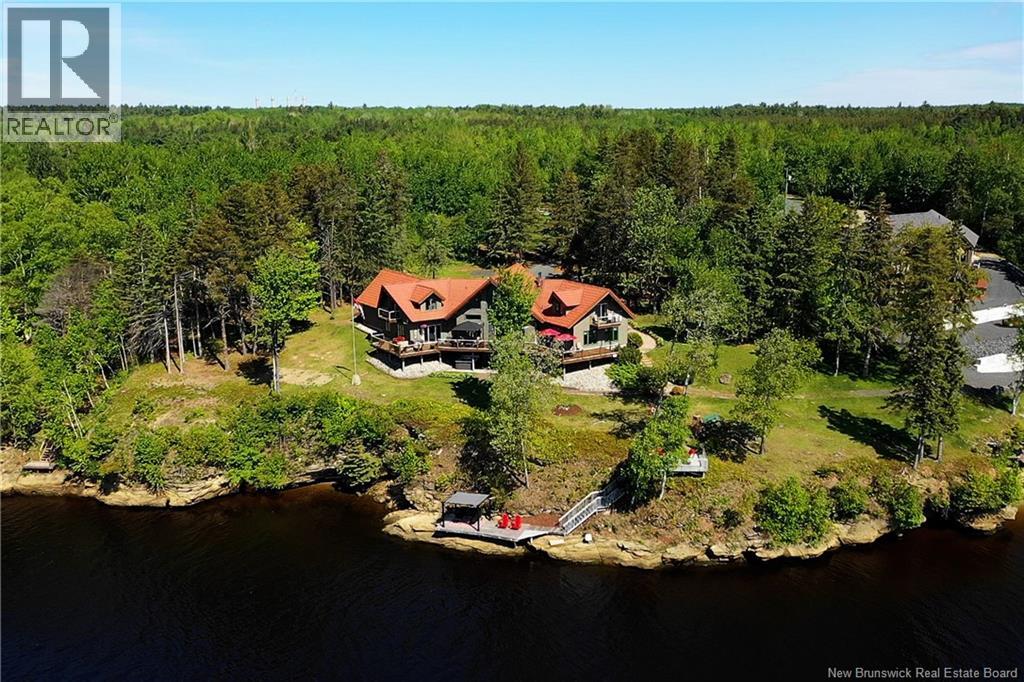 30 Rockcliff Boulevard, Miramichi, New Brunswick  E1V 3C5 - Photo 2 - NB142280