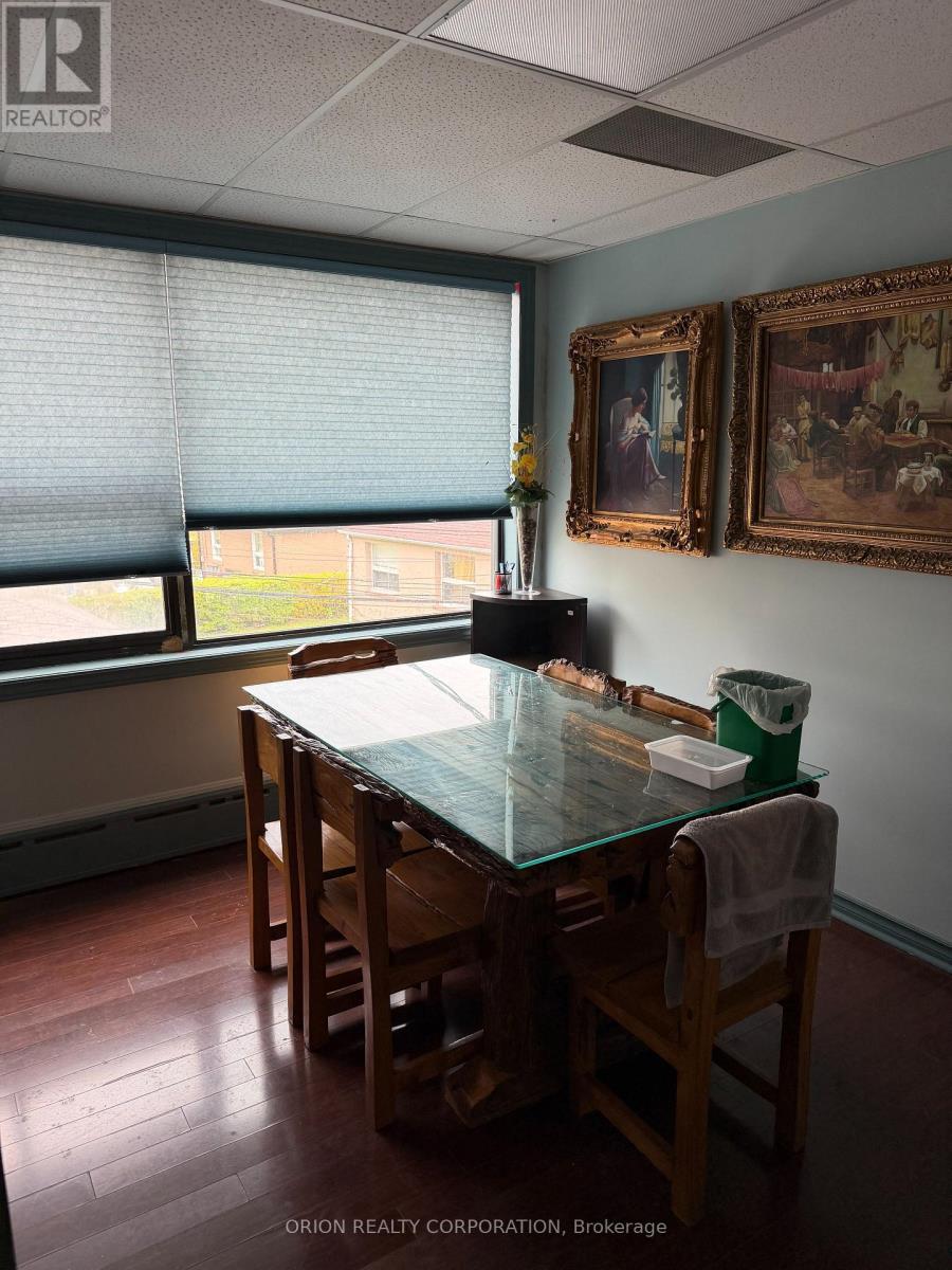 3770 Bathurst Street, Toronto, Ontario  M3H 3M6 - Photo 2 - C13465976