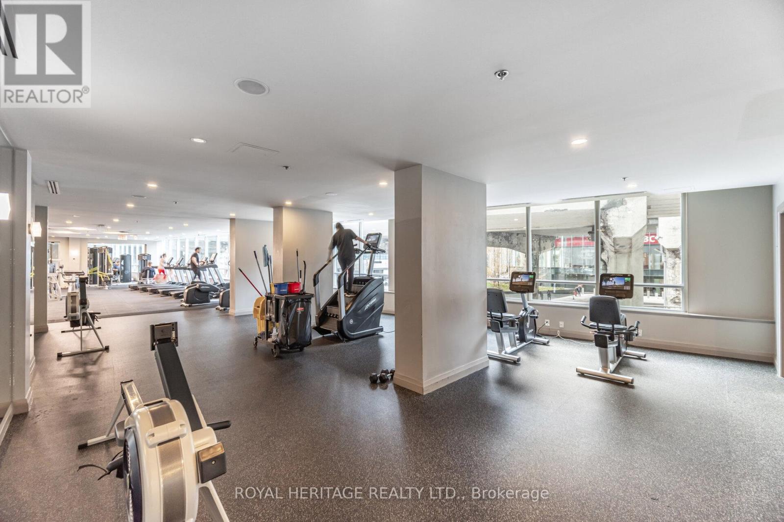 12 Yonge Street, Toronto, Ontario  M5E 1Z9 - Photo 7 - C13466026