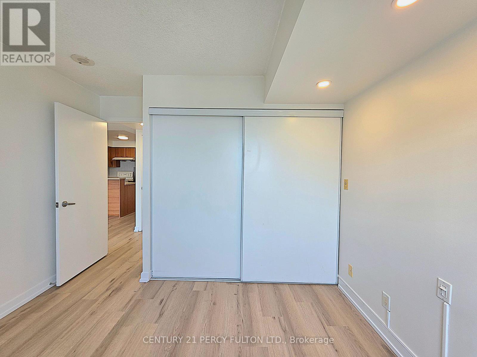 2108 - 36 Lee Centre Drive, Toronto, Ontario  M1H 3K2 - Photo 13 - E13465862