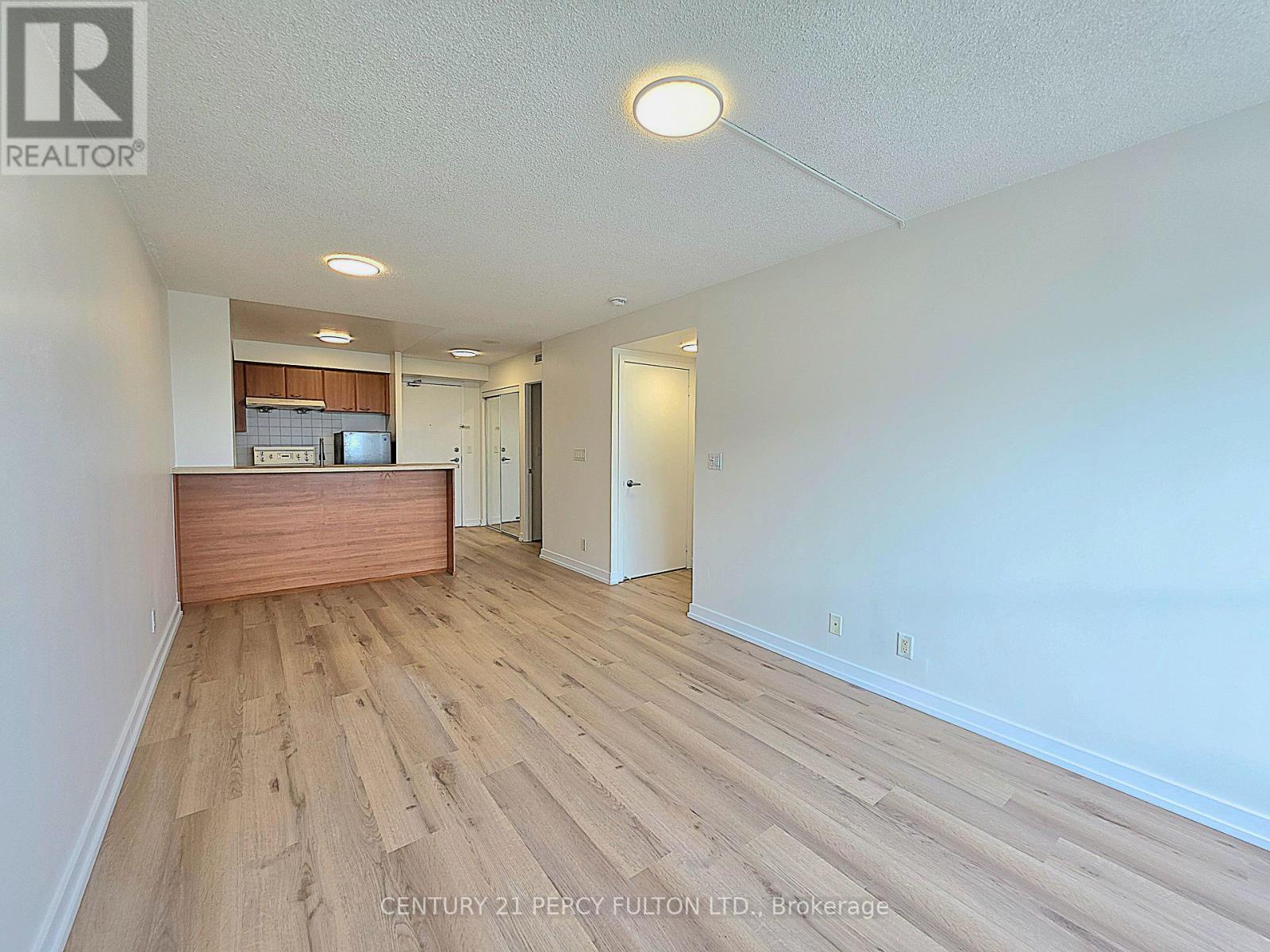 2108 - 36 Lee Centre Drive, Toronto, Ontario  M1H 3K2 - Photo 6 - E13465862