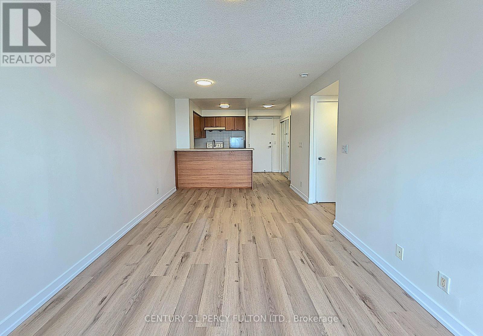 2108 - 36 Lee Centre Drive, Toronto, Ontario  M1H 3K2 - Photo 7 - E13465862