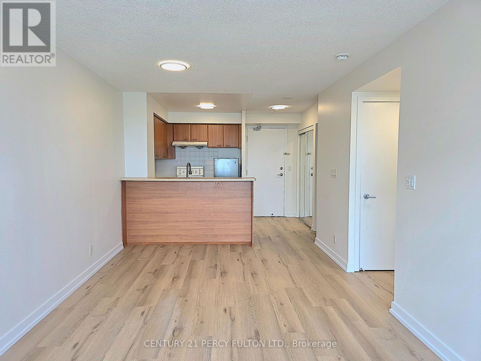 2108 - 36 Lee Centre Drive, Toronto, Ontario  M1H 3K2 - Photo 8 - E13465862