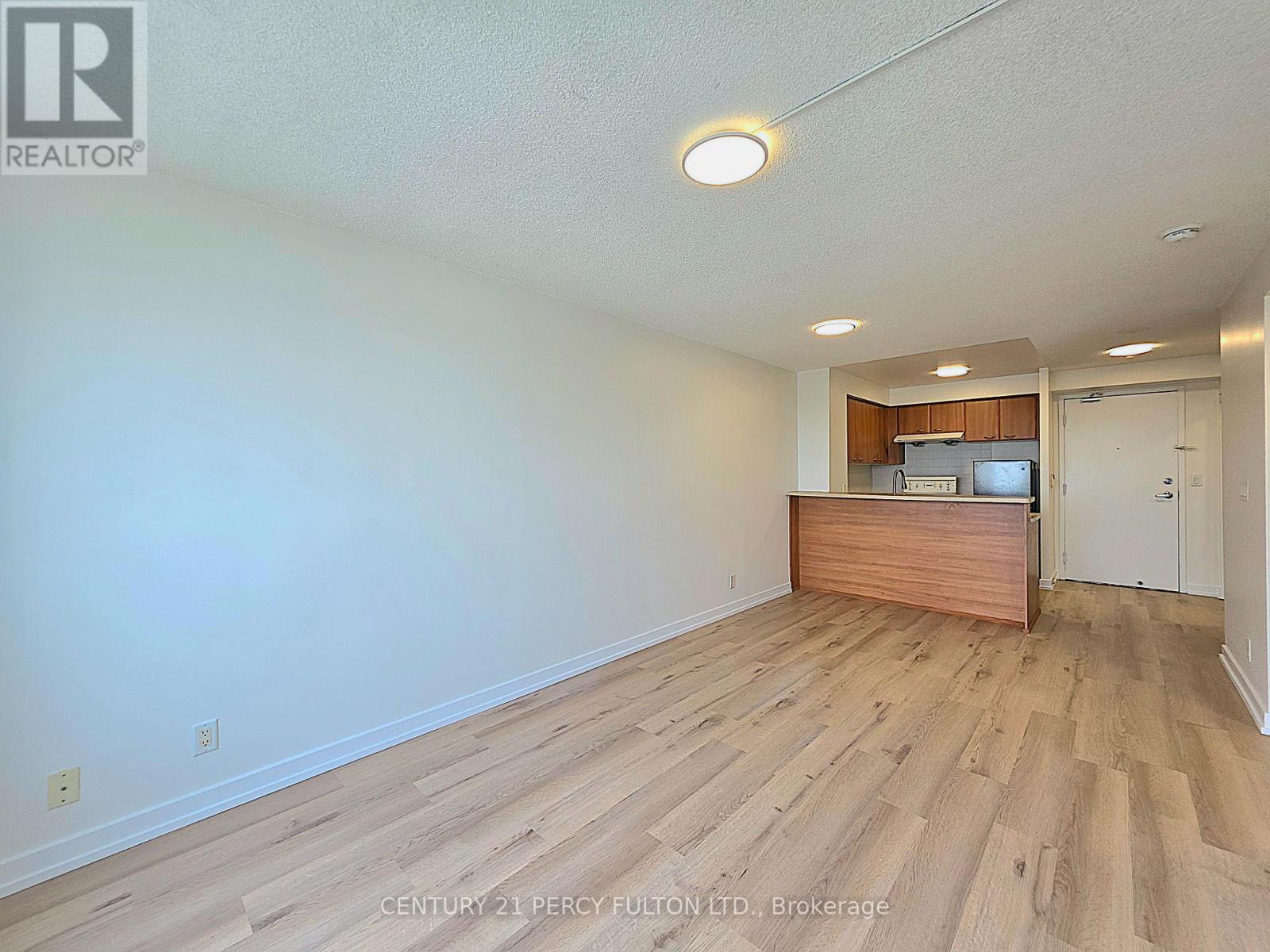2108 - 36 Lee Centre Drive, Toronto, Ontario  M1H 3K2 - Photo 9 - E13465862