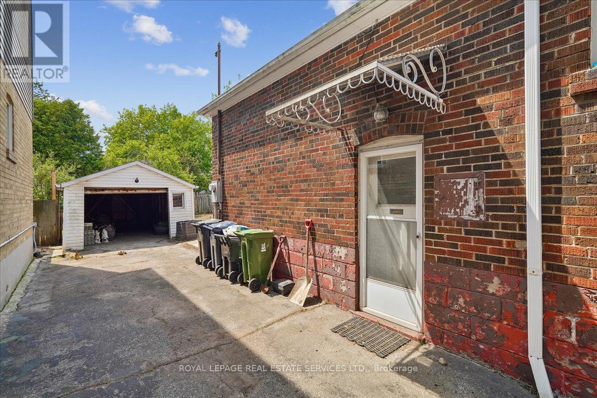32 Woodland Park Road, Toronto, Ontario  M1N 2X6 - Photo 12 - E13465920