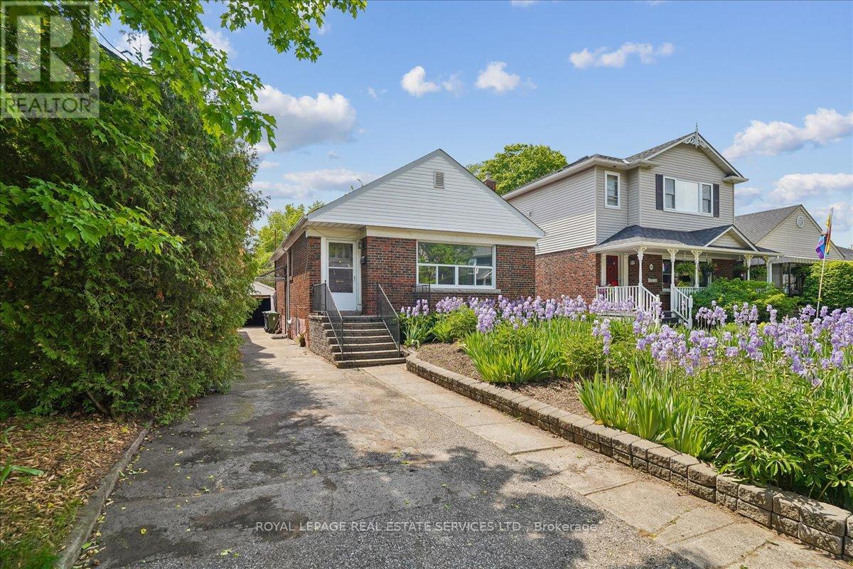32 Woodland Park Road, Toronto, Ontario  M1N 2X6 - Photo 14 - E13465920