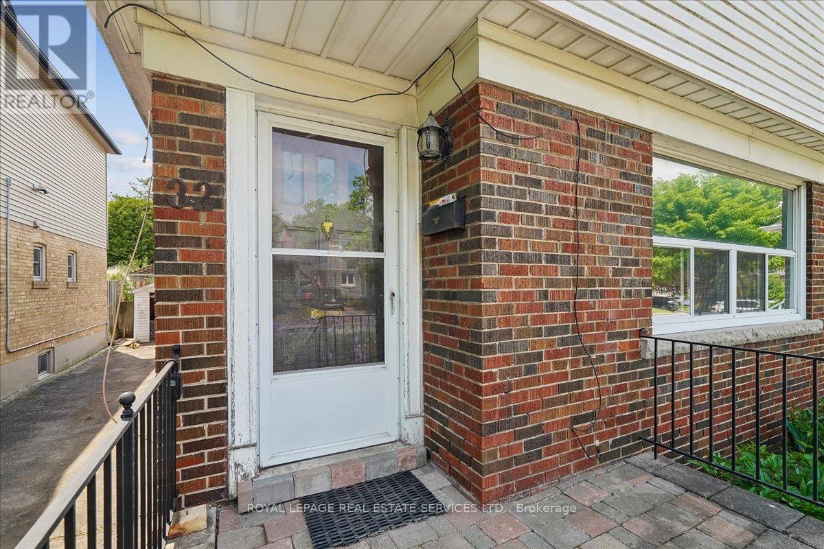 32 Woodland Park Road, Toronto, Ontario  M1N 2X6 - Photo 4 - E13465920