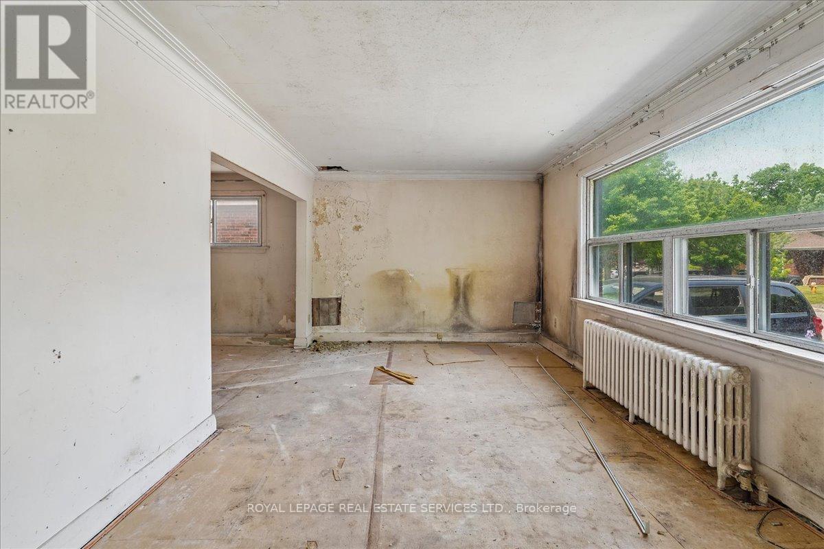 32 Woodland Park Road, Toronto, Ontario  M1N 2X6 - Photo 7 - E13465920