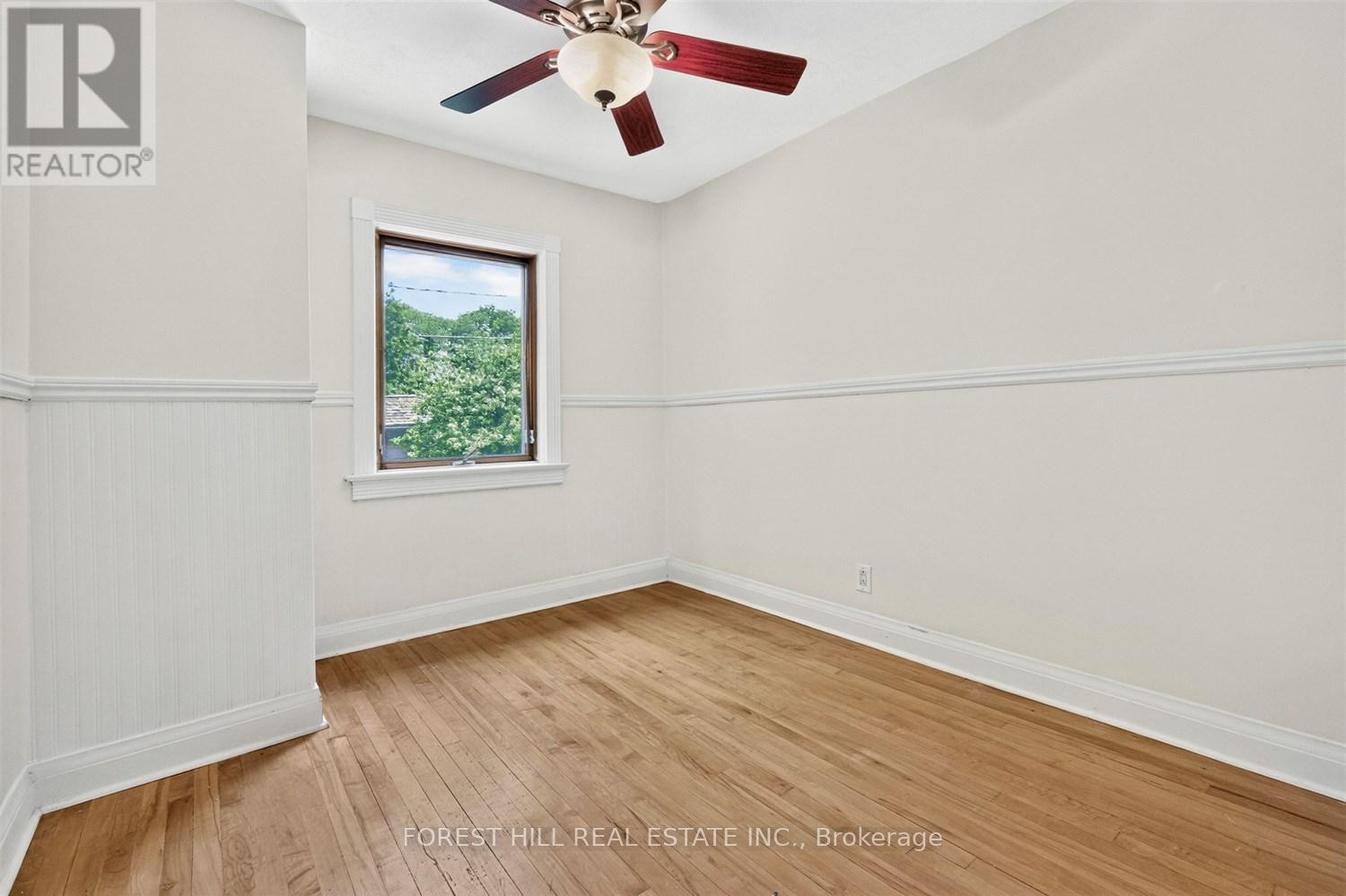 73 DUNINGTON DRIVE Toronto (Birchcliffe-Cliffside), ON M1N 3E4
