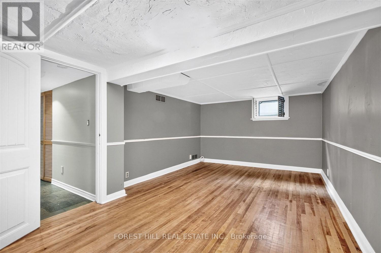 73 DUNINGTON DRIVE Toronto (Birchcliffe-Cliffside), ON M1N 3E4