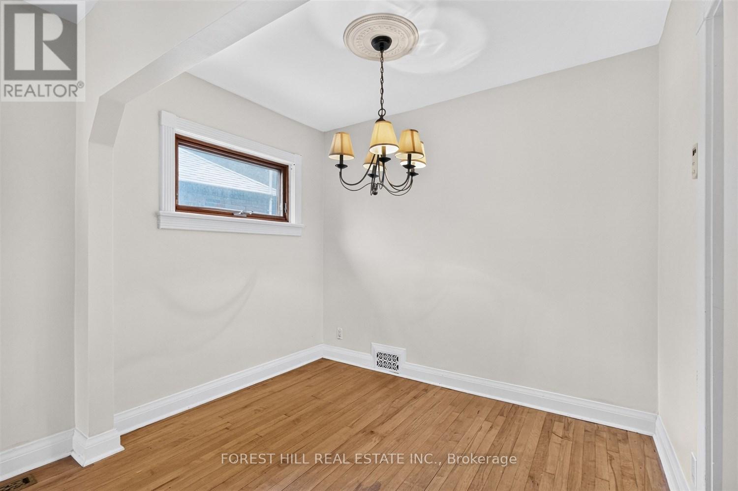 73 DUNINGTON DRIVE Toronto (Birchcliffe-Cliffside), ON M1N 3E4