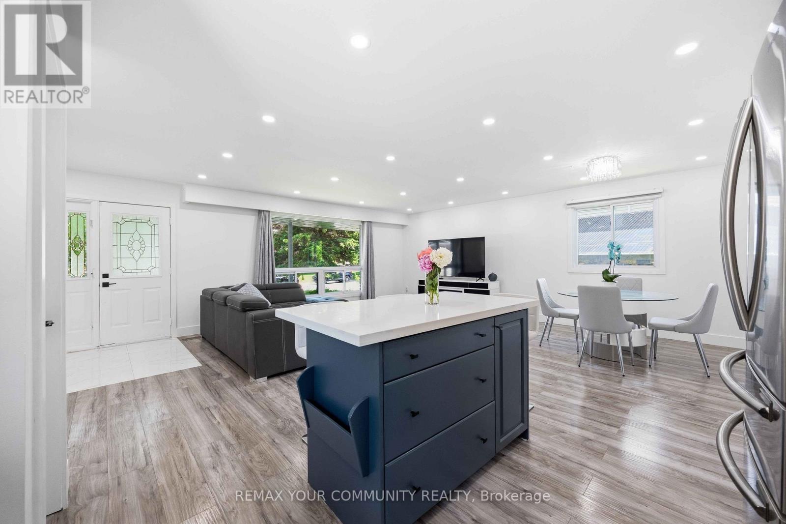 244 East Street, East Gwillimbury, Ontario  L9N 1K8 - Photo 11 - N13465918