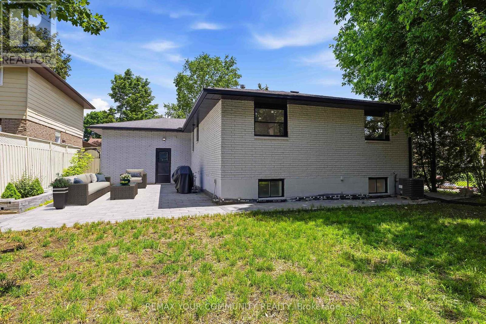 244 East Street, East Gwillimbury, Ontario  L9N 1K8 - Photo 45 - N13465918