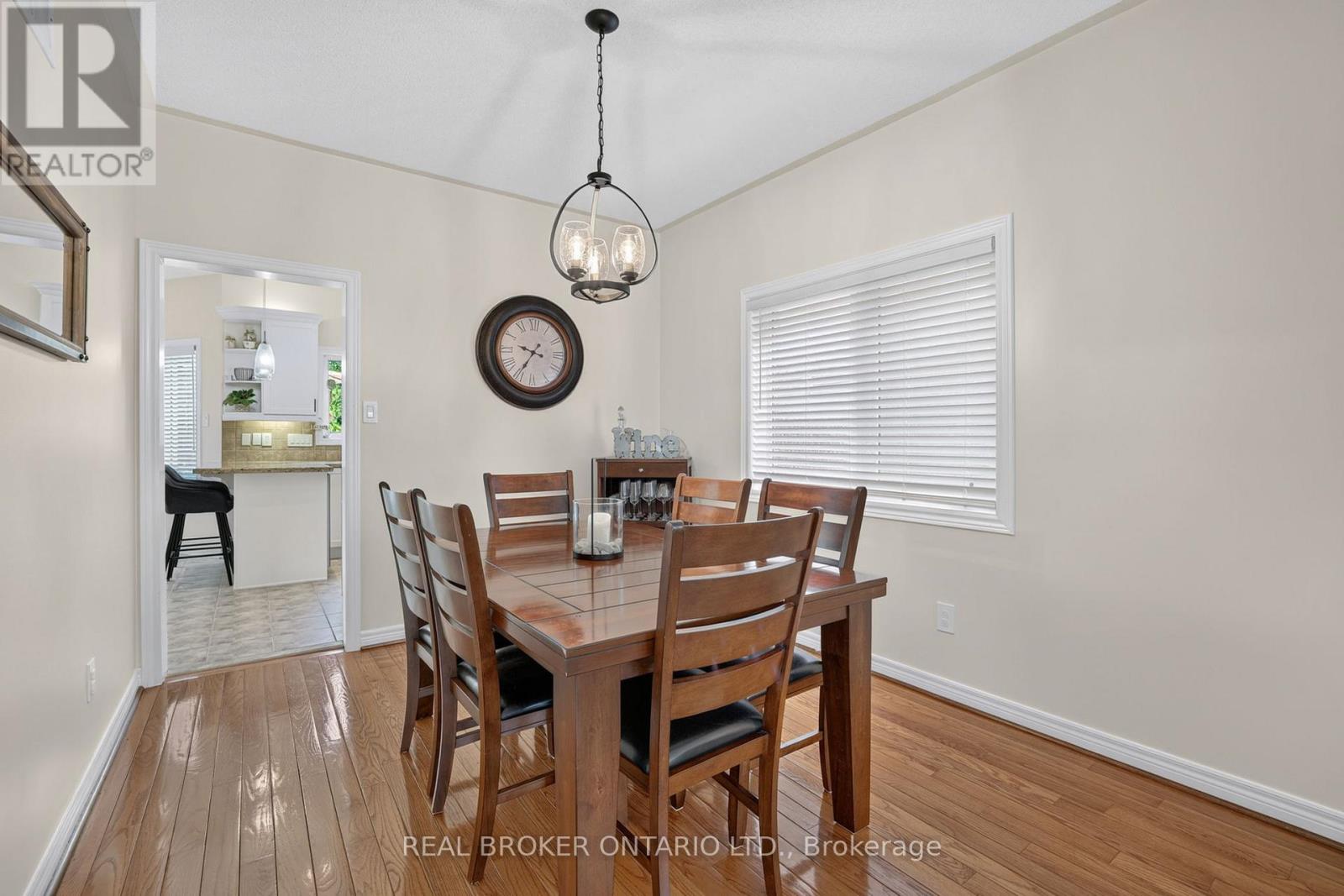 813 Surin Court, Newmarket, Ontario  L3Y 8R3 - Photo 10 - N13465940