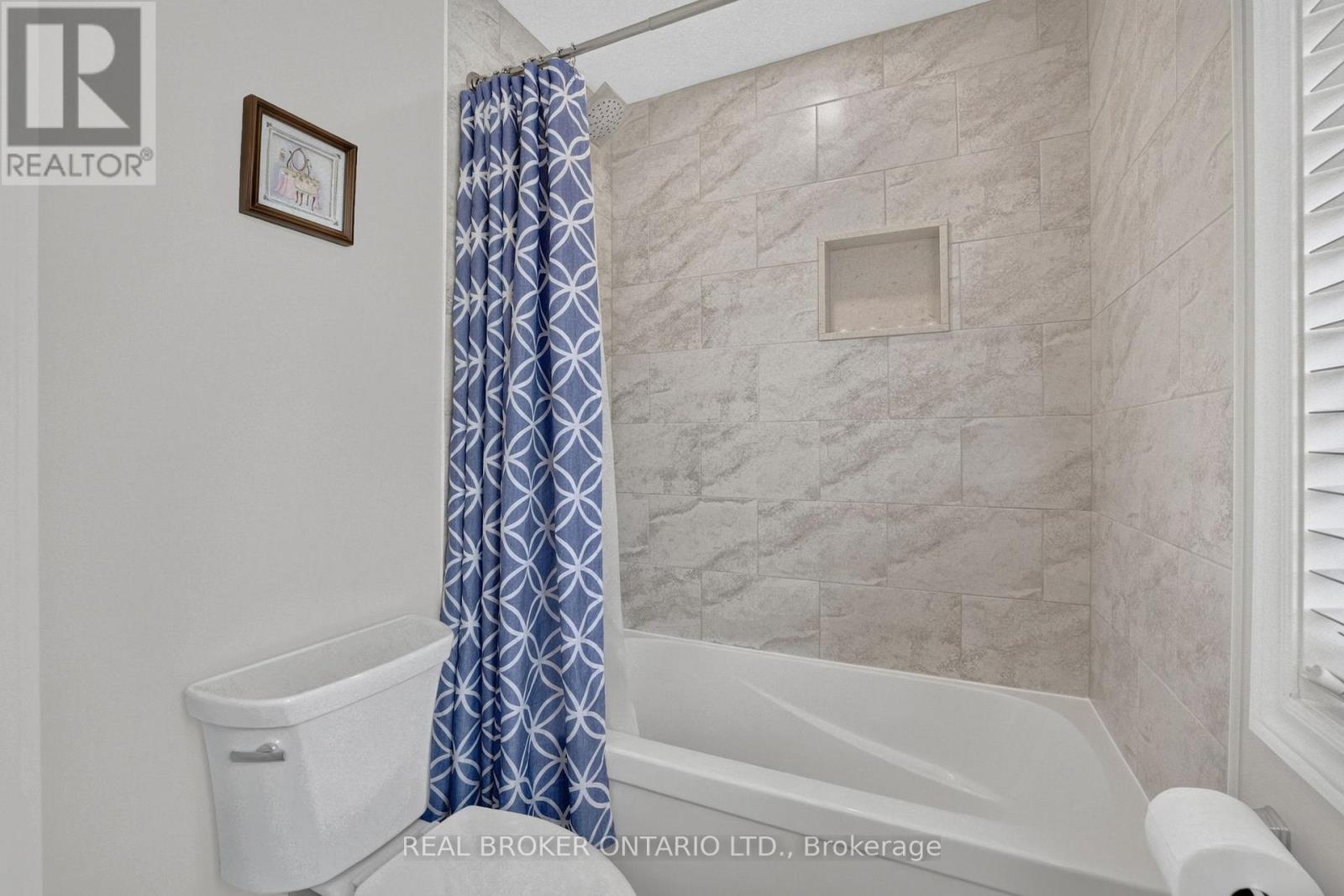 813 Surin Court, Newmarket, Ontario  L3Y 8R3 - Photo 32 - N13465940