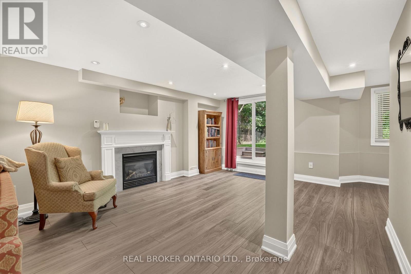 813 Surin Court, Newmarket, Ontario  L3Y 8R3 - Photo 35 - N13465940