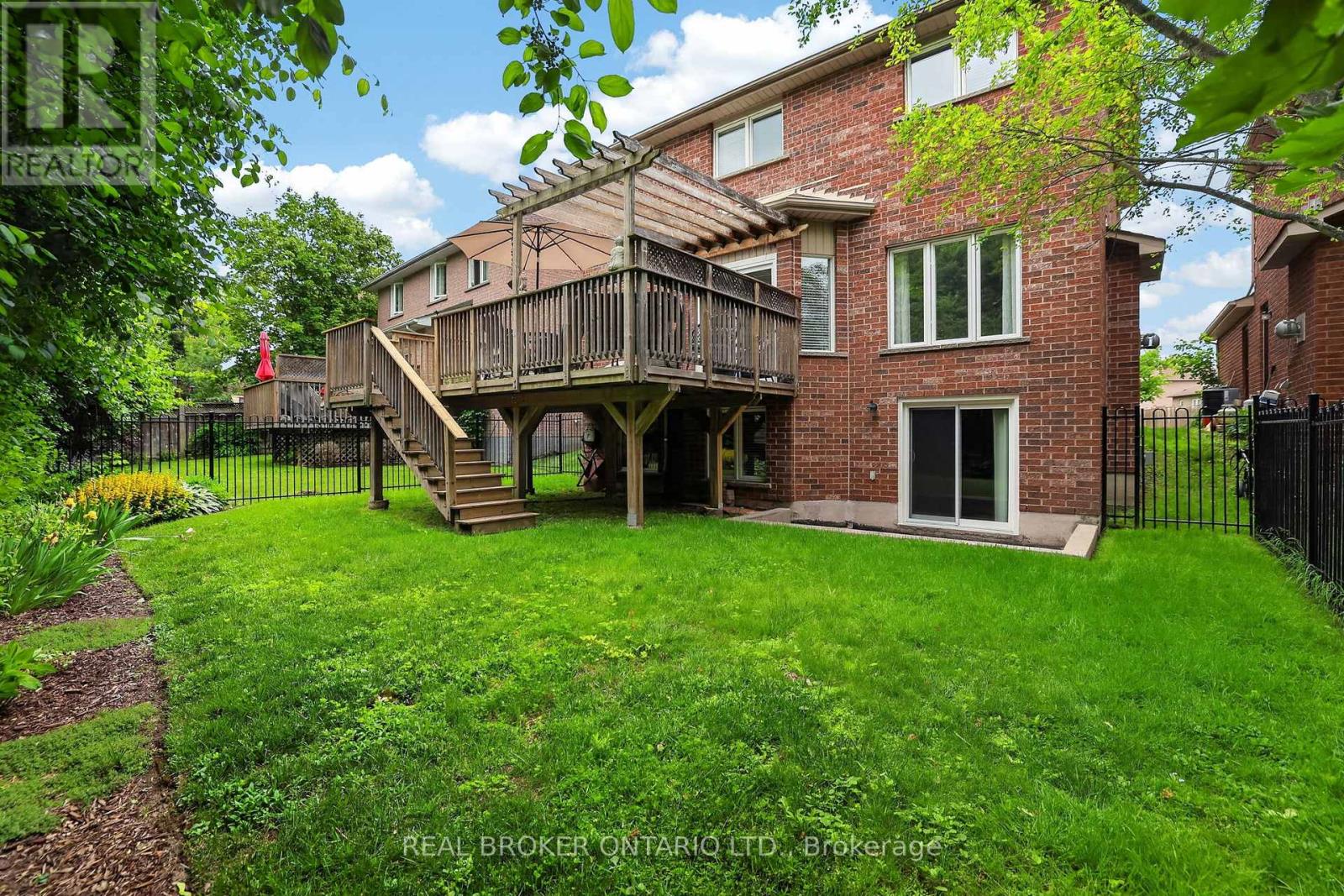 813 Surin Court, Newmarket, Ontario  L3Y 8R3 - Photo 44 - N13465940