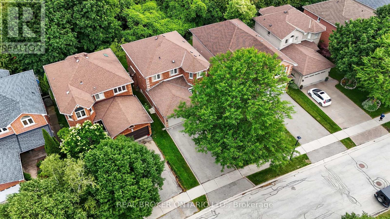 813 Surin Court, Newmarket, Ontario  L3Y 8R3 - Photo 47 - N13465940