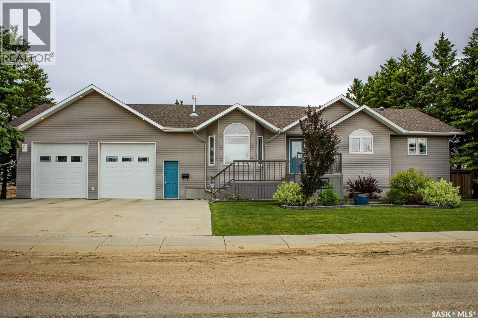 118 Babington Avenue W, Melfort, Saskatchewan  S0E 1A0 - Photo 3 - SK039830