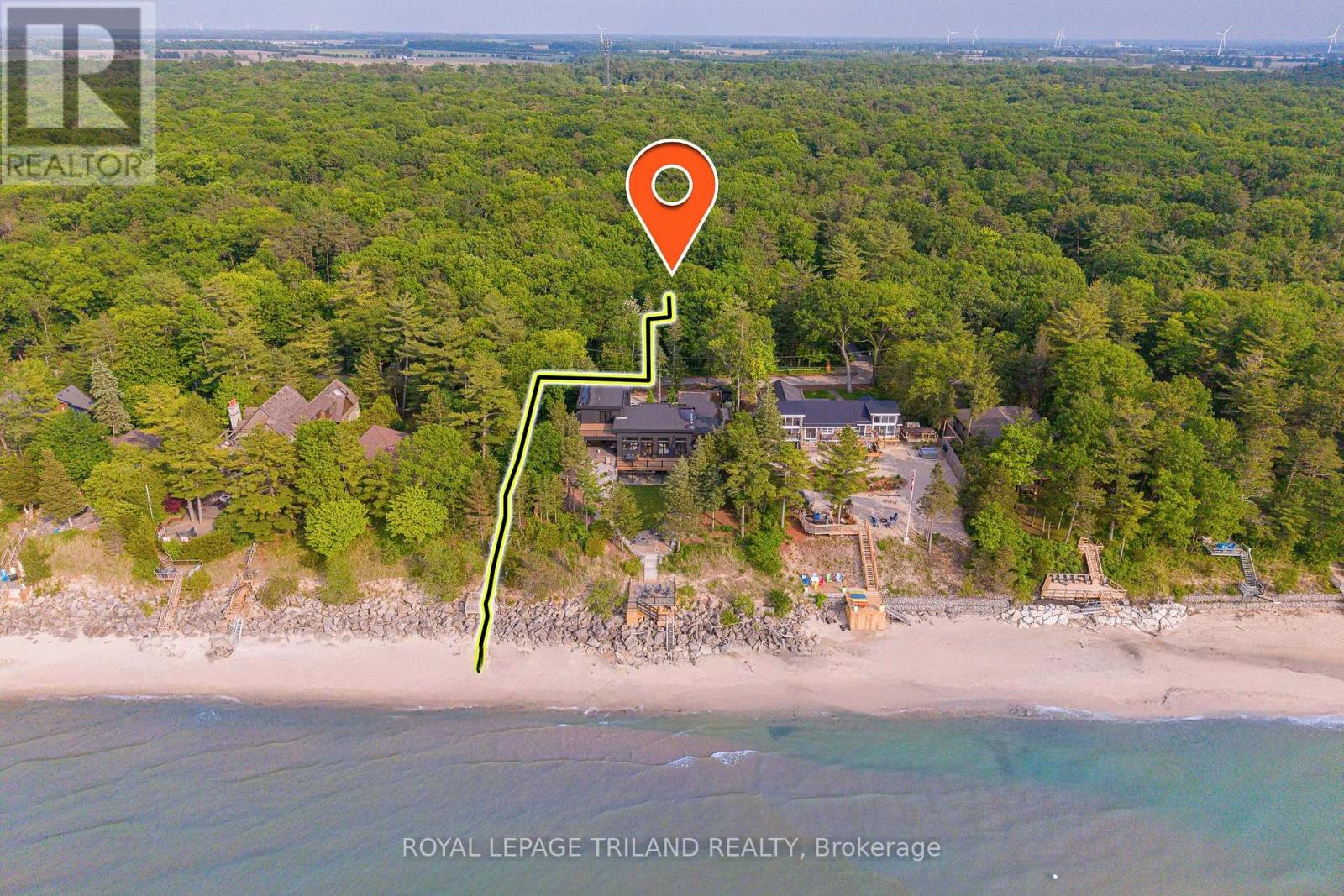 10221 Shoreline Drive, Lambton Shores, Ontario  N0M 1T0 - Photo 4 - X13466230