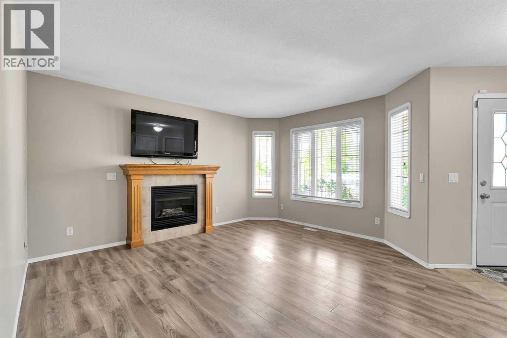 95 Cambridge Glen Drive, Strathmore, Alberta  T1P 1W1 - Photo 4 - A2319859