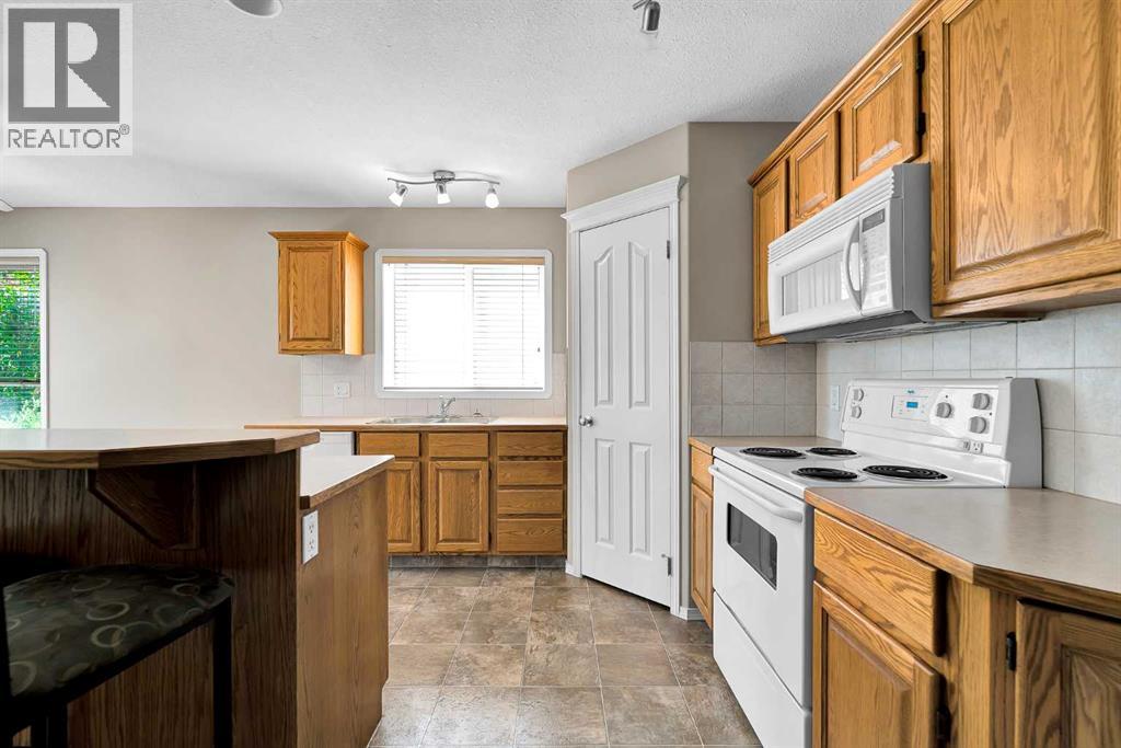 95 Cambridge Glen Drive, Strathmore, Alberta  T1P 1W1 - Photo 6 - A2319859