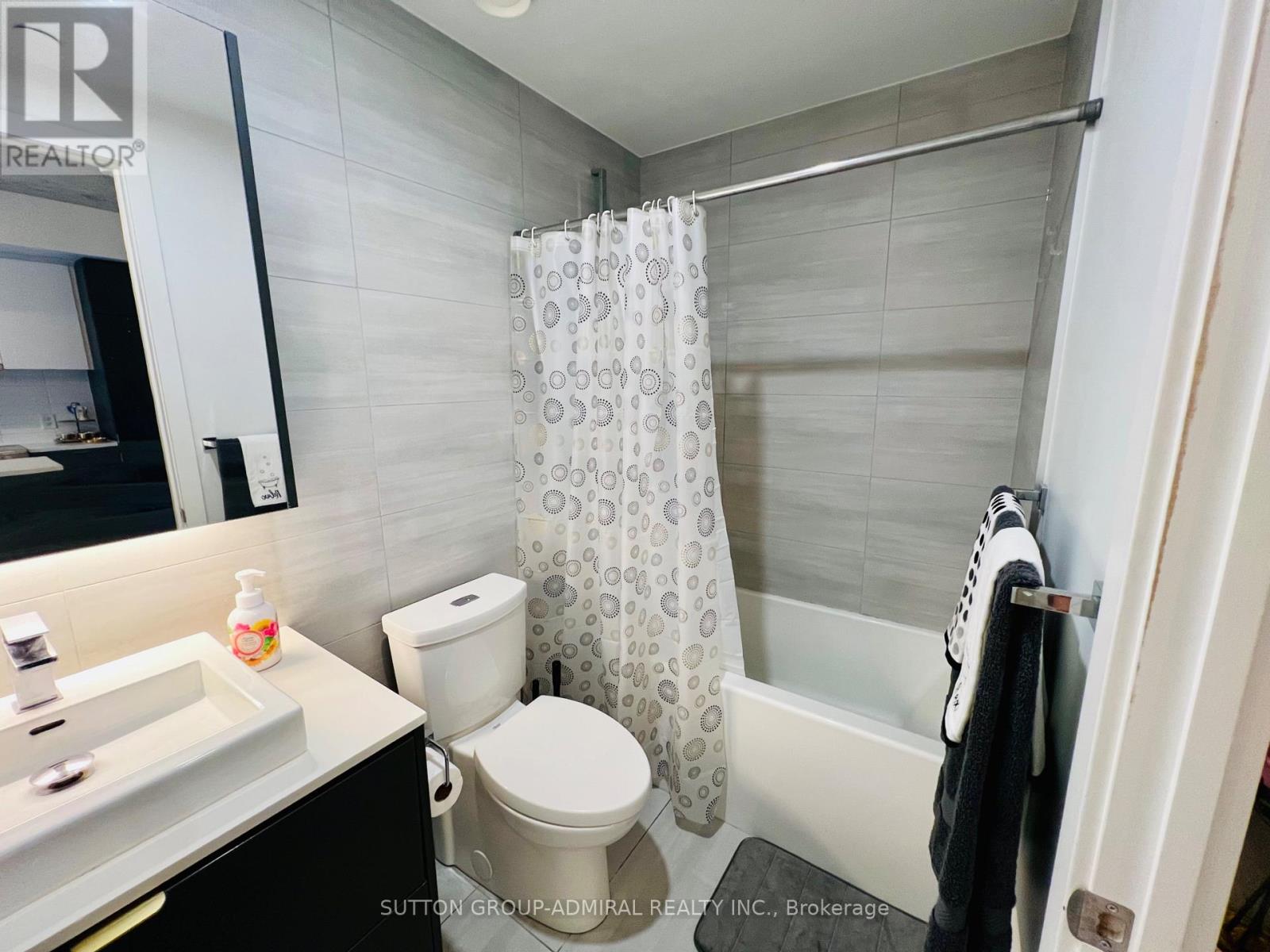 323 - 7 Smith Crescent, Toronto, Ontario  M8Z 0G3 - Photo 10 - W13070036