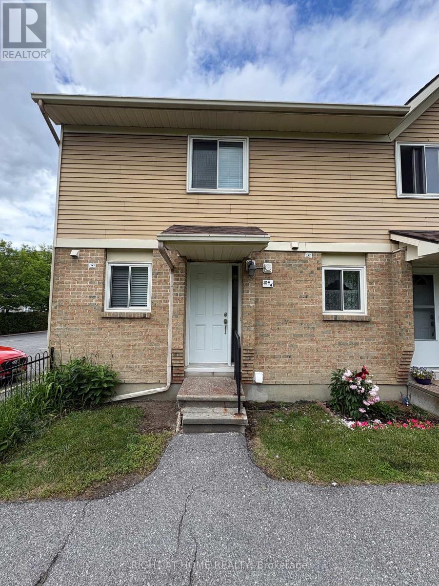 6 - 104 VALLEY STREAM DRIVE, Ottawa, Ontario