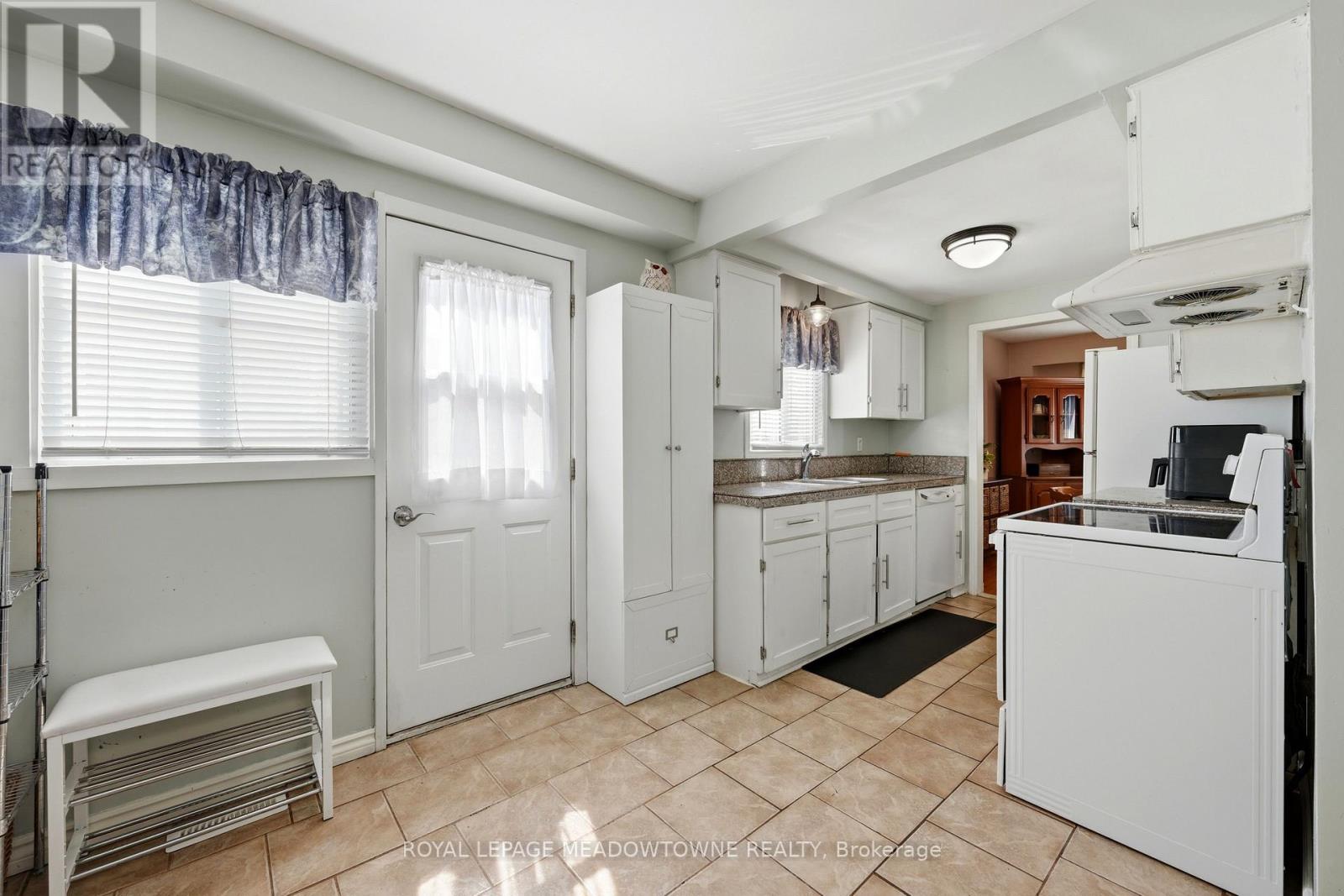 390a Guelph Street, Halton Hills, Ontario  L7G 4B7 - Photo 16 - W13465858
