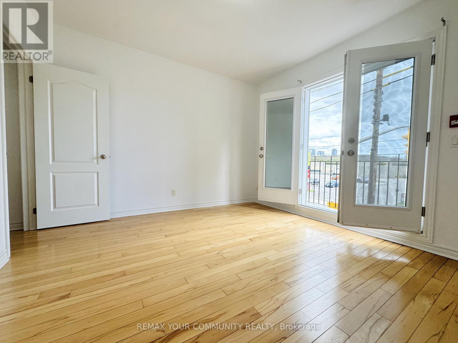 Unit 3 - 2415 Dundas Street W, Toronto, Ontario  M6P 1X3 - Photo 10 - W13465910