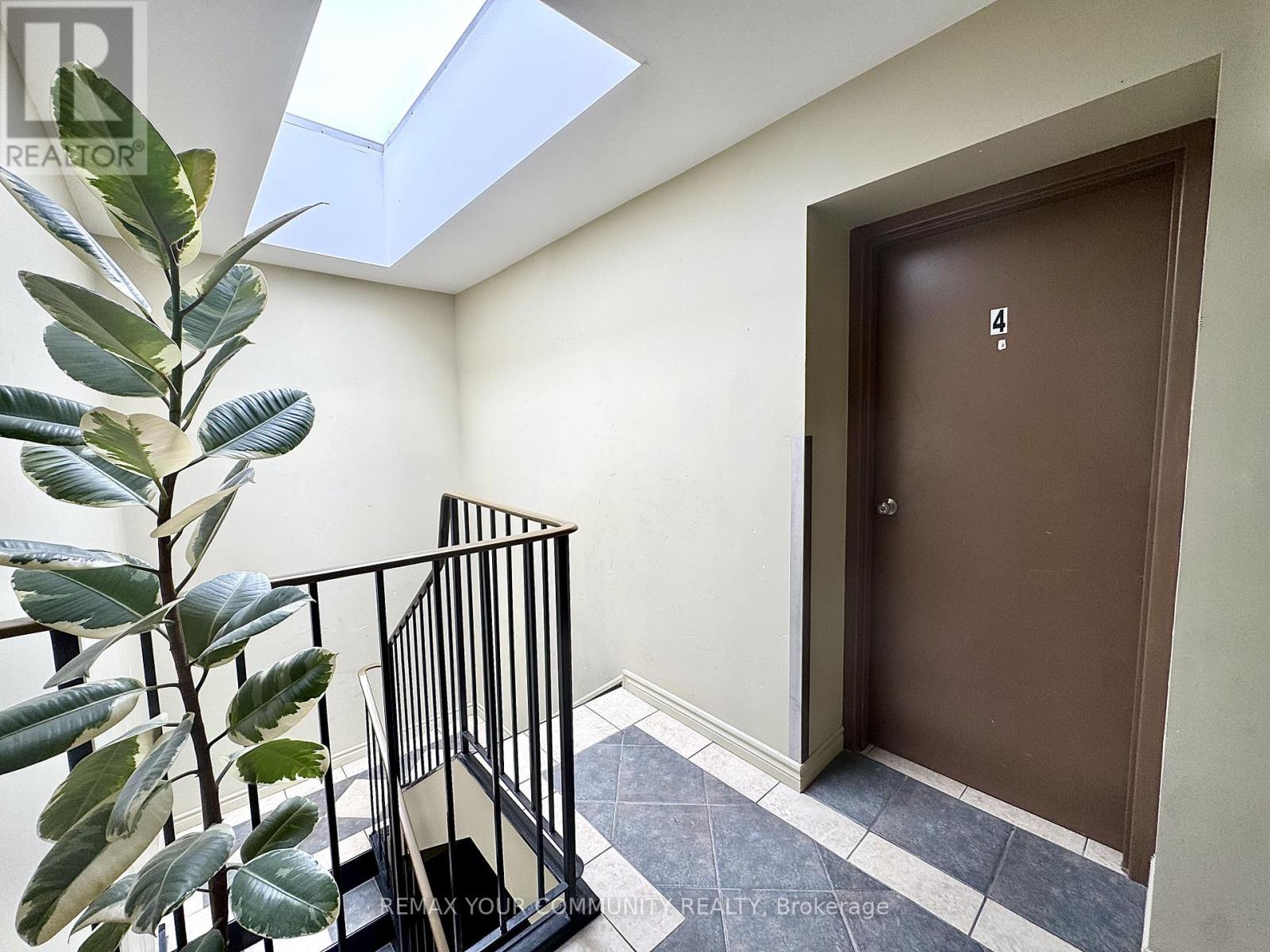 Unit 3 - 2415 Dundas Street W, Toronto, Ontario  M6P 1X3 - Photo 14 - W13465910