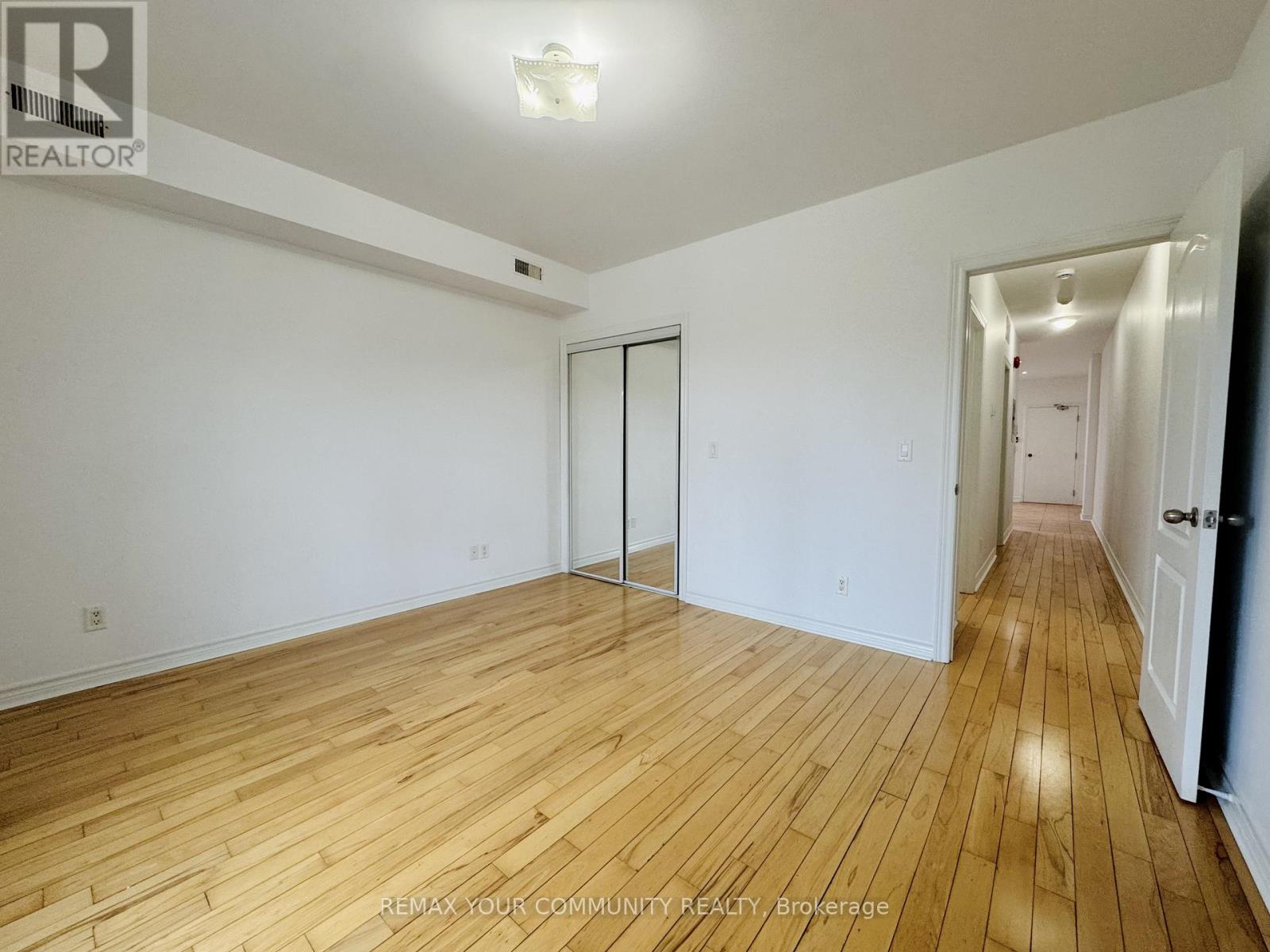 Unit 3 - 2415 Dundas Street W, Toronto, Ontario  M6P 1X3 - Photo 7 - W13465910