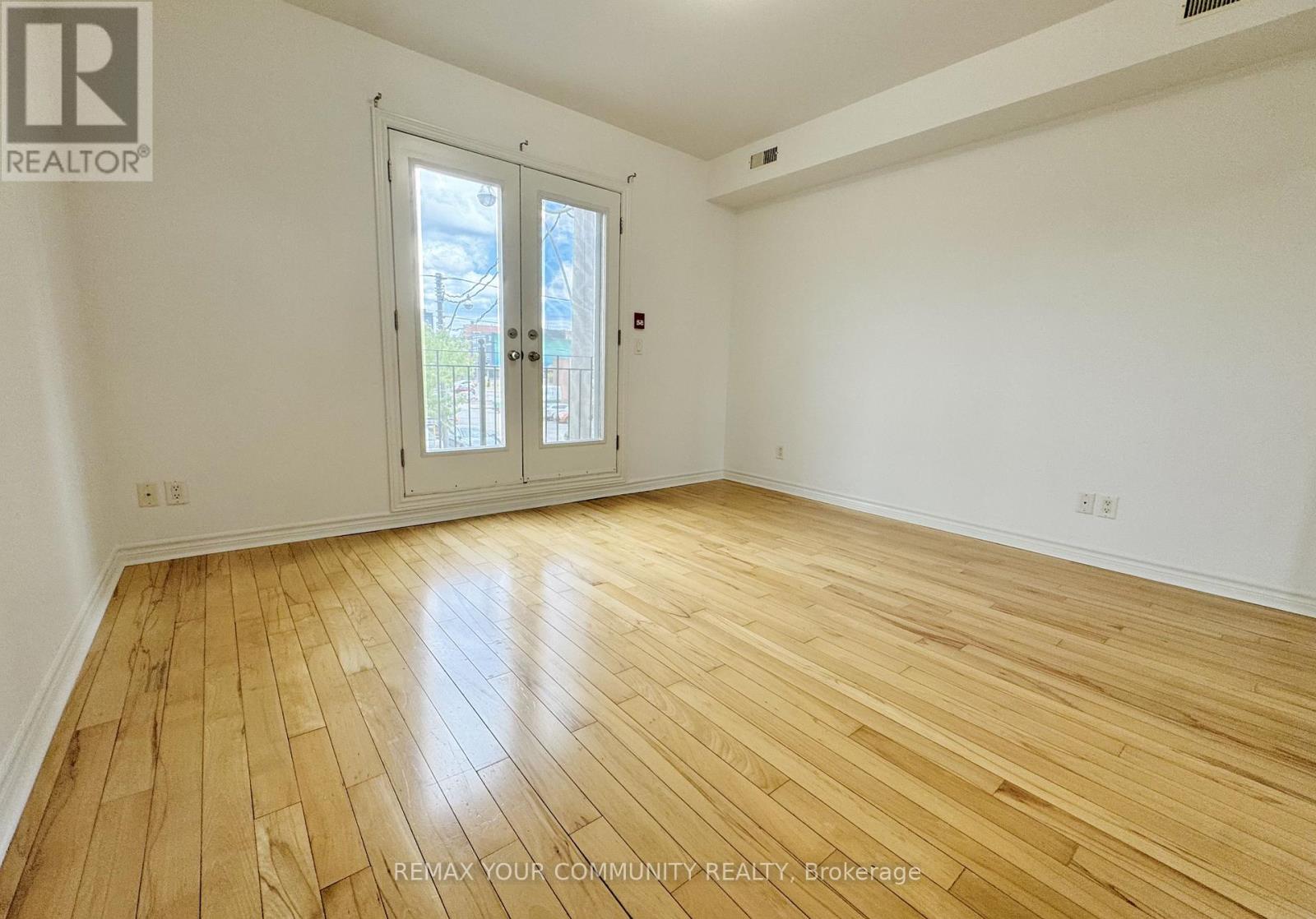 Unit 3 - 2415 Dundas Street W, Toronto, Ontario  M6P 1X3 - Photo 8 - W13465910