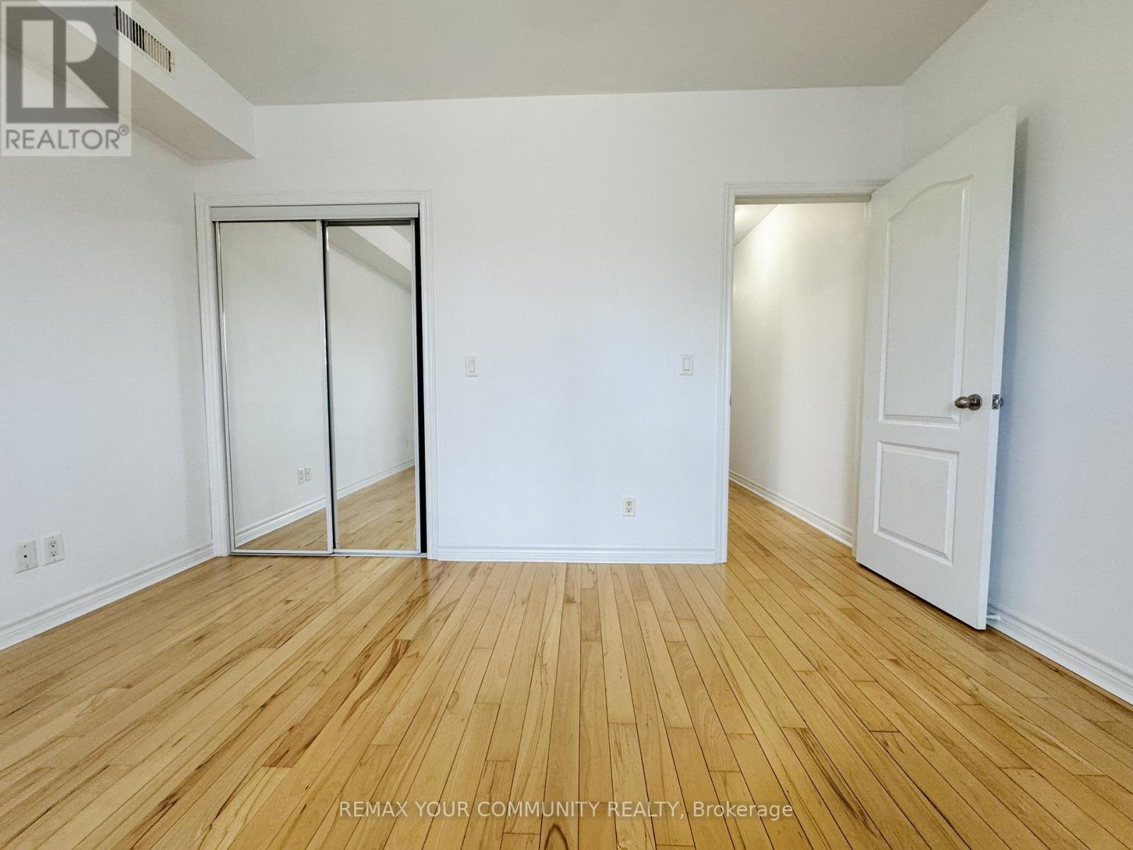 Unit 3 - 2415 Dundas Street W, Toronto, Ontario  M6P 1X3 - Photo 9 - W13465910