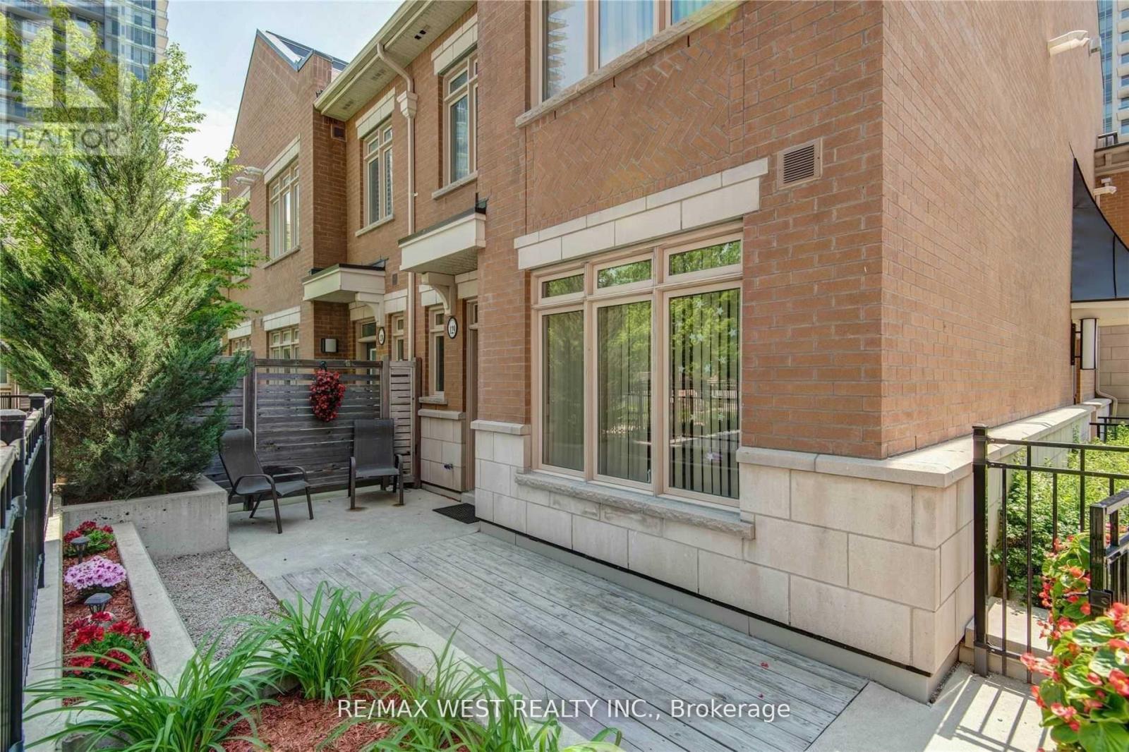 129 - 383 PRINCE OF WALES DRIVE, Mississauga, Ontario